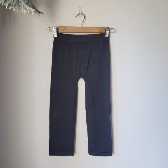 ❗SOLD ❗65% OFF SALE Avocado | Sports Bra & Capri Set - Picture 6 of 16